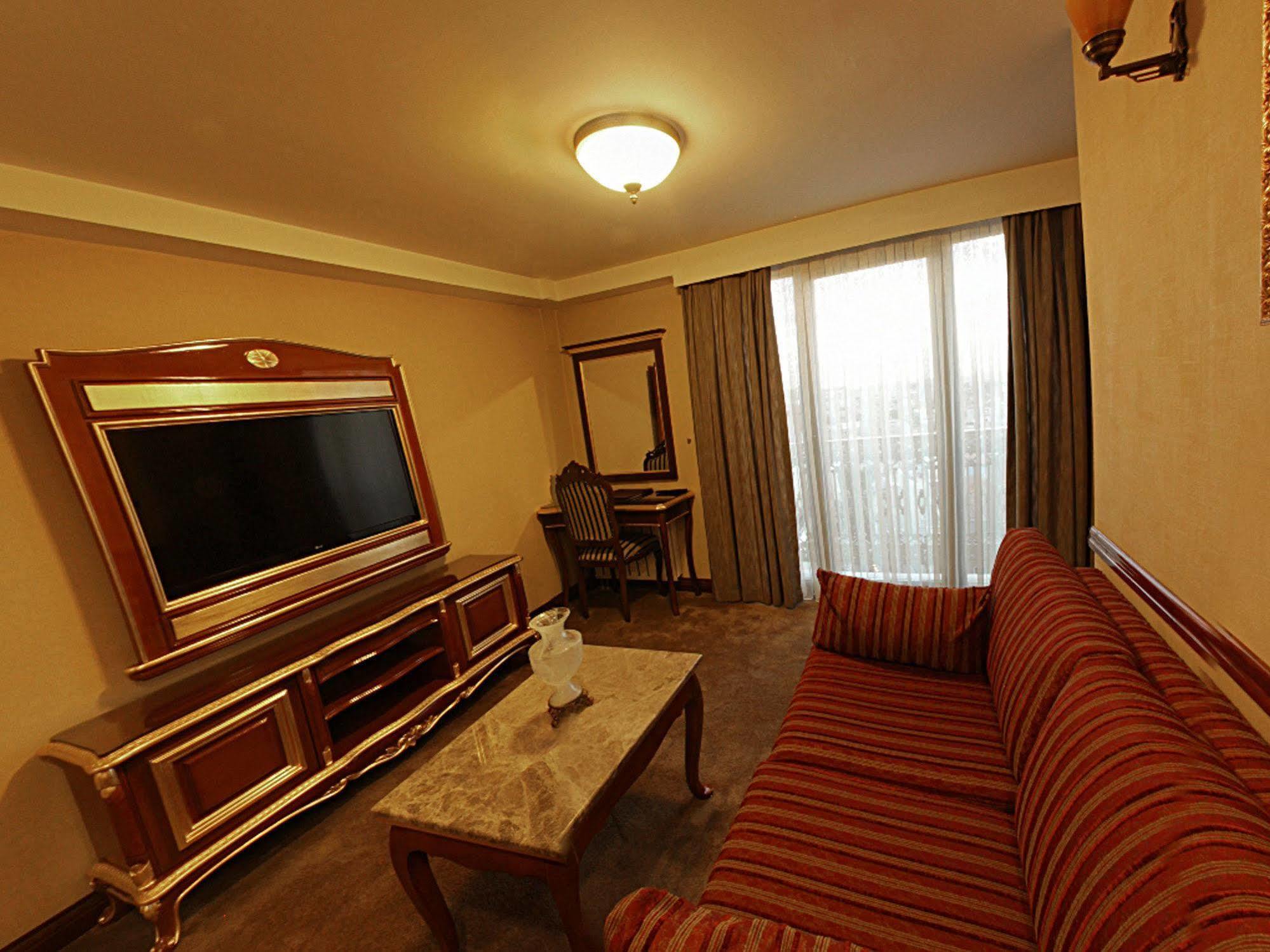 Moss Suites Hotel Istanbul Exterior photo